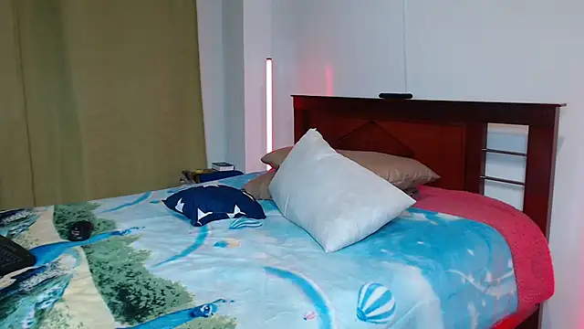 Snapshot of smith_celeste chatting on 02-28-26, 12:44 smith celeste online show from 02-28-26, 12:44