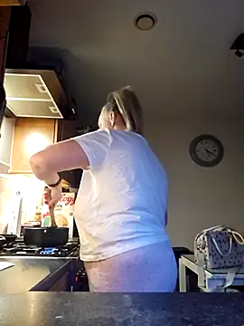 theblondecocklover online show from 01-15-26, 04:22