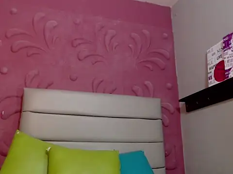 Snapshot of camy_cherry chatting on 12-18-25, 01:44 camy cherry online show from 12-18-25, 01:44