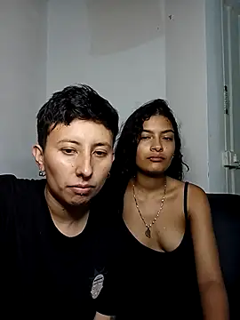 Snapshot of Mei_and_Gaby chatting on 01-07-26, 02:47 Mei and Gaby online show from 01-07-26, 02:47