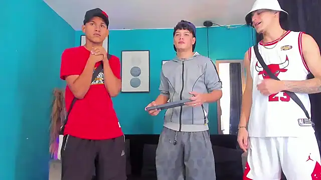 Snapshot of Oficial_KingOfHeavens chatting on 01-07-26, 08:00 Oficial KingOfHeavens online show from 01-07-26, 08:00