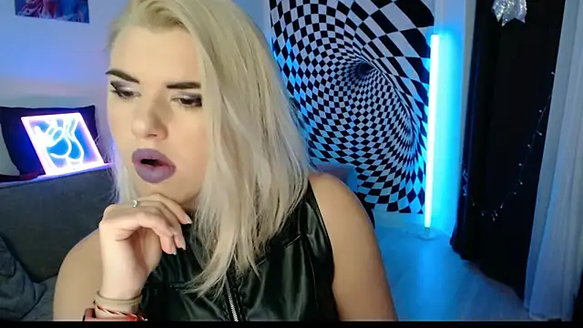 Ariana Saint online show from 01-17-26, 06:44