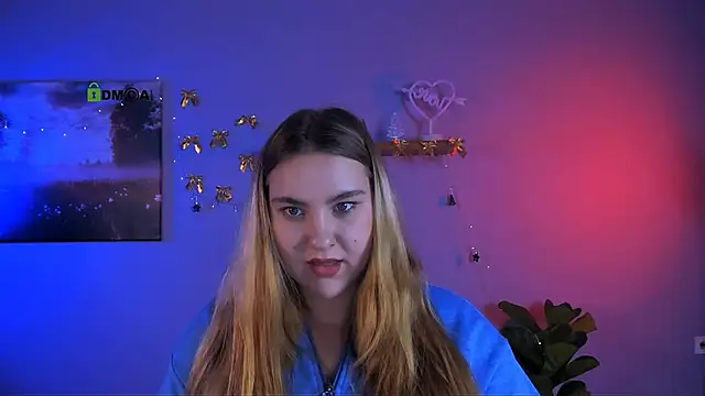 Snapshot of dina_bloom_ chatting on 01-07-26, 09:45 dina bloom online show from 01-07-26, 09:45