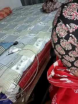 Snapshot of MAHI066 chatting on 03-21-26, 05:34 MAHI066 online show from 03-21-26, 05:34