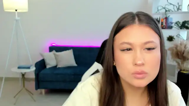 Snapshot of ArnitaAsma chatting on 12-19-25, 10:00 ArnitaAsma online show from 12-19-25, 10:00