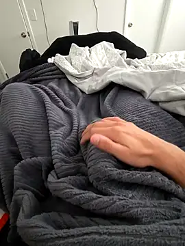 Snapshot of reflex312 chatting on 12-17-25, 03:51 reflex312 online show from 12-17-25, 03:51