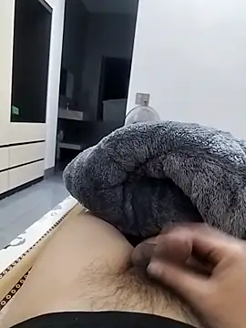 cocamam online show from 12-19-25, 07:43