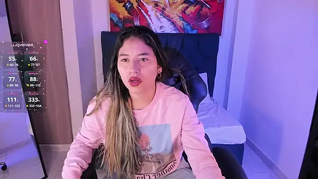 Snapshot of Violet_Blazee chatting on 12-22-25, 10:34 Violet Blazee online show from 12-22-25, 10:34