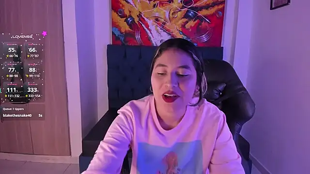 Snapshot of Violet_Blazee chatting on 01-06-26, 10:30 Violet Blazee online show from 01-06-26, 10:30