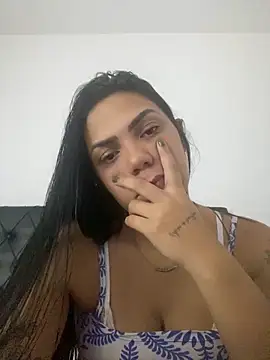 Snapshot of Nini_ chatting on 12-18-25, 05:41 Nini online show from 12-18-25, 05:41