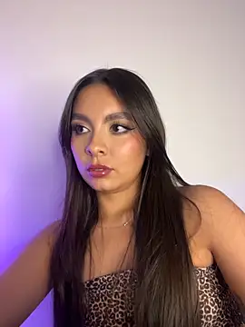 Snapshot of Nicollewest1 chatting on 02-14-26, 03:03 Nicollewest1 online show from 02-14-26, 03:03