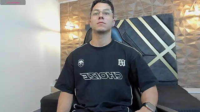 Noah Clarkk online show from 02-22-26, 06:06