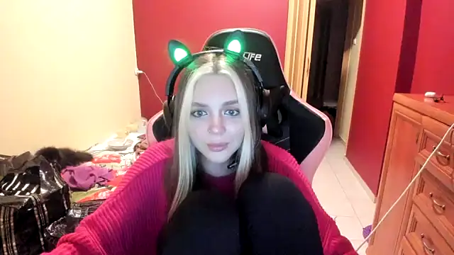 LunaAngell online show from 01-16-26, 12:03