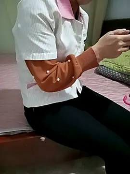 Snapshot of Sweet-Berryy chatting on 01-15-26, 12:04 Sweet-Berryy online show from 01-15-26, 12:04