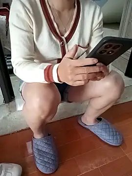 Snapshot of Sweet-Berryy chatting on 02-05-26, 12:26 Sweet-Berryy online show from 02-05-26, 12:26