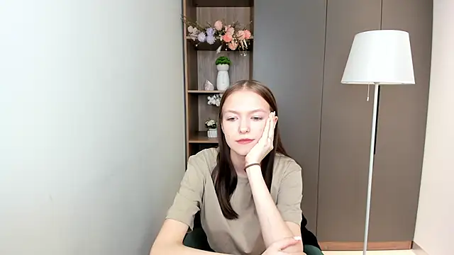 TawnaSeda online show from 12-20-25, 03:13