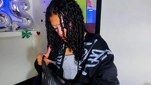 dolly boob online show from 04-17-26, 05:21