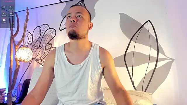 Snapshot of maaxtaylor_ chatting on 01-11-26, 11:04 maaxtaylor online show from 01-11-26, 11:04