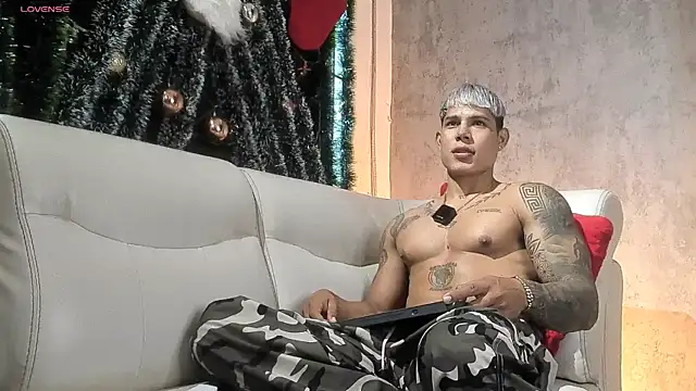 oruz stud online show from 01-12-26, 12:43