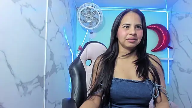 Snapshot of nicol_ross19 chatting on 02-03-26, 06:22 nicol ross19 online show from 02-03-26, 06:22