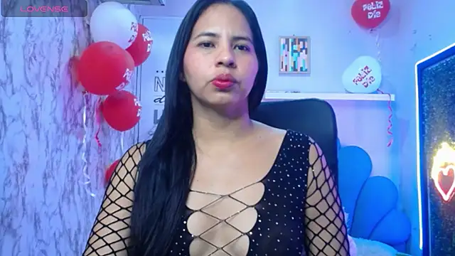 Snapshot of nicol_ross19 chatting on 02-26-26, 11:48 nicol ross19 online show from 02-26-26, 11:48