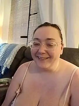 pinkcheetah12 online show from 02-15-26, 02:19