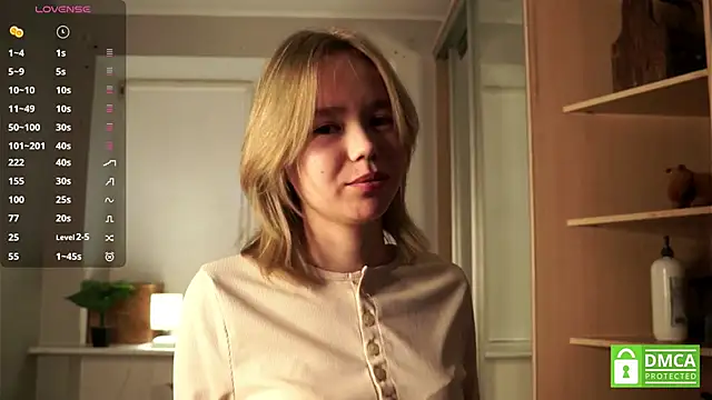 DollyAmrine online show from 12-19-25, 09:38