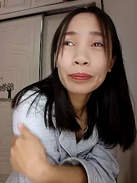 baby-9371 online show from 12-19-25, 02:35