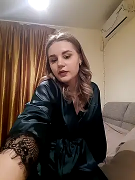 Molly Voss online show from 02-23-26, 05:54