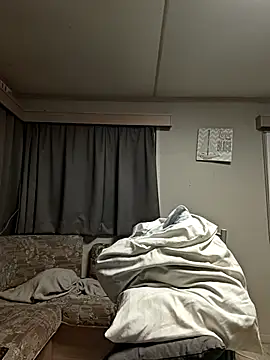 Snapshot of geiltjefun chatting on 12-20-25, 08:32 geiltjefun online show from 12-20-25, 08:32