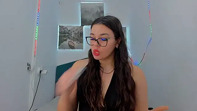 RedAssHottie online show from 01-28-25, 07:11