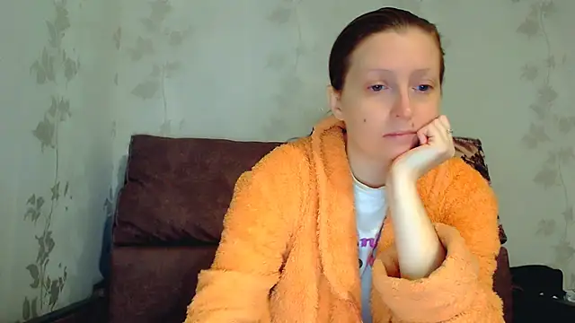 CrystallAngel online show from 01-10-26, 04:09