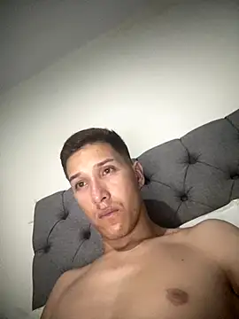 martasantiheter online show from 12-22-25, 04:42