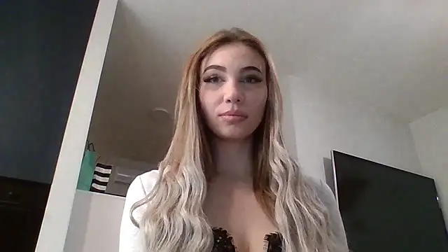 TeenLily online show from 01-13-26, 08:47