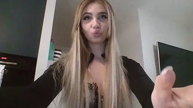 TeenLily online show from 02-25-26, 07:56