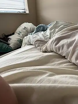 Ameliemist online show from 02-17-26, 04:02