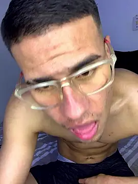 Latin Paisa Boy online show from 01-06-26, 07:28