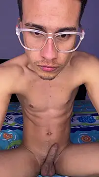 Snapshot of Latin_Paisa_Boy chatting on 02-17-26, 01:24 Latin Paisa Boy online show from 02-17-26, 01:24