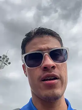 Snapshot of Latin_Paisa_Boy chatting on 02-24-26, 03:21 Latin Paisa Boy online show from 02-24-26, 03:21