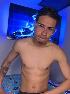 Latin Paisa Boy online show from 03-08-26, 03:49