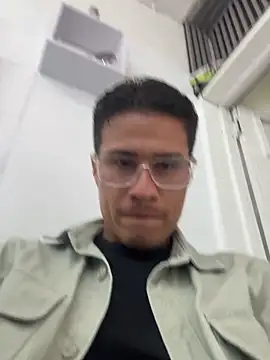 Latin Paisa Boy online show from 03-16-26, 10:25