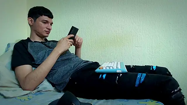 LeonS 20cm online show from 01-13-26, 04:40