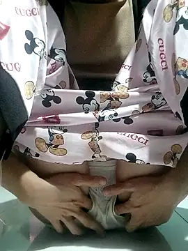 Snapshot of damsun_22 chatting on 12-23-25, 07:06 damsun 22 online show from 12-23-25, 07:06