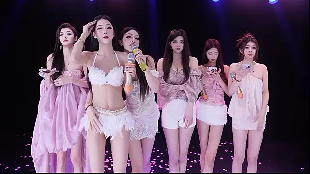 Snapshot of RV-525- chatting on 02-03-26, 02:53 RV-525- online show from 02-03-26, 02:53