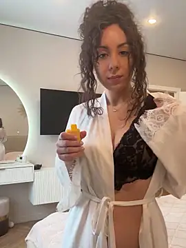 Snapshot of curly_jade chatting on 03-01-26, 10:50 curly jade online show from 03-01-26, 10:50