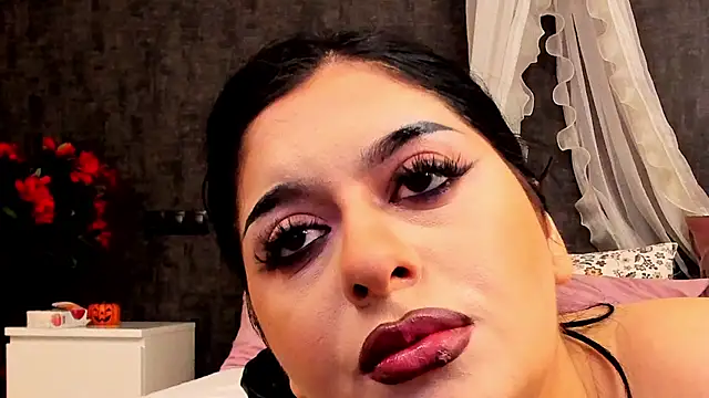 NayaNoirX online show from 02-06-26, 07:06