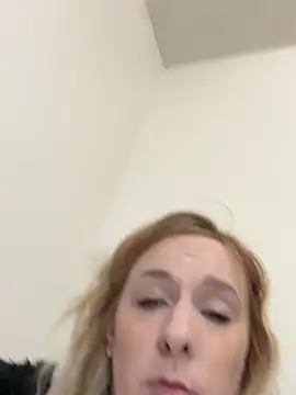 Trippyyb28 online show from 02-26-26, 01:04