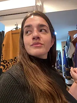 Snapshot of lele202526 chatting on 04-10-26, 06:45 lele202526 online show from 04-10-26, 06:45