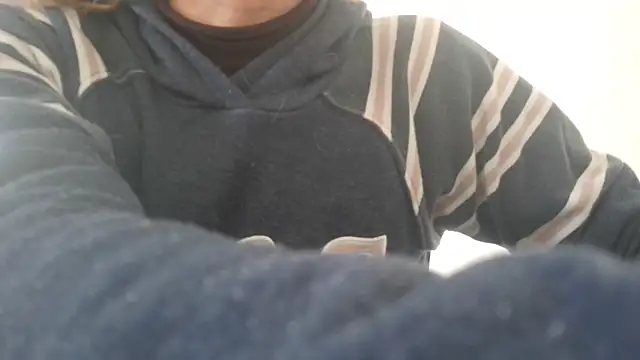 Filipasantoss1 online show from 12-22-25, 03:09