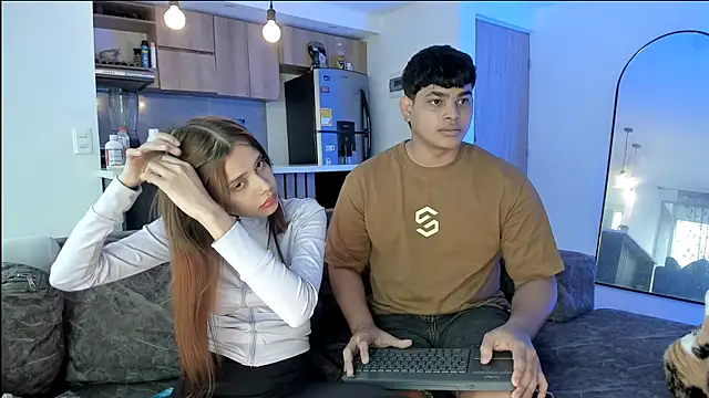 Nicole and thiago1 online show from 01-10-26, 09:41